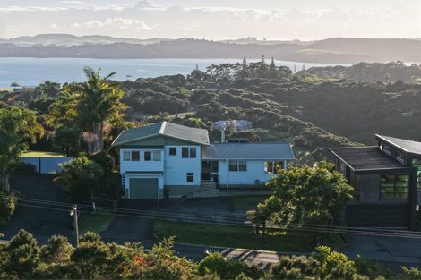 Photo of property in 31 Doves Bay Road, Kerikeri, 0294