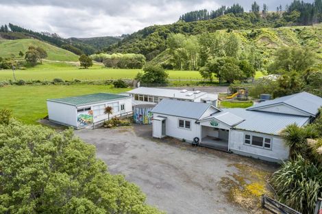 Photo of property in 2936 White Rock Road, Tuturumuri, Martinborough, 5782