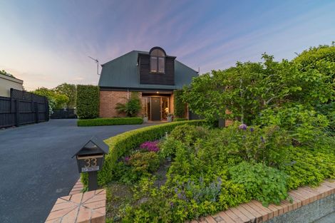 Photo of property in 33 Mcdougall Avenue, St Albans, Christchurch, 8014