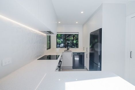 Photo of property in 107 Wirihana Road, Titirangi, Auckland, 0604