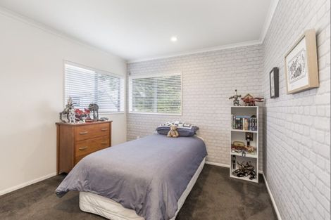 Photo of property in 30b Riverside Road, Orewa, 0931