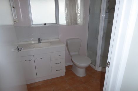 Photo of property in 3/14 Craigbank Avenue, New Lynn, Auckland, 0600