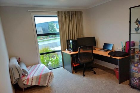 Photo of property in 33 Huntaway Close, Stoke, Nelson, 7011