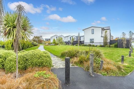 Photo of property in 16 Miromiro Street, Broomfield, Christchurch, 8042