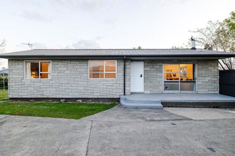 Photo of property in 15 Kaimanawa Street, Kelvin Grove, Palmerston North, 4414