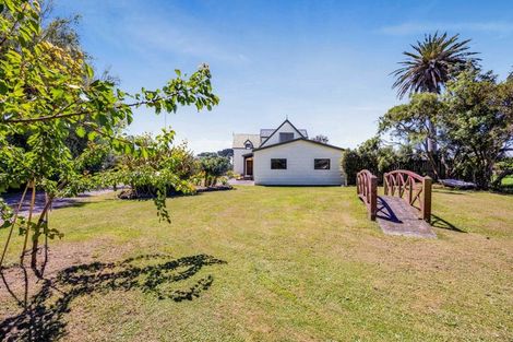 Photo of property in 38 Mcalpine Road, Hawera, 4672