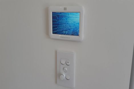 Photo of property in 18 Timu Road, Long Bay, Auckland, 0630