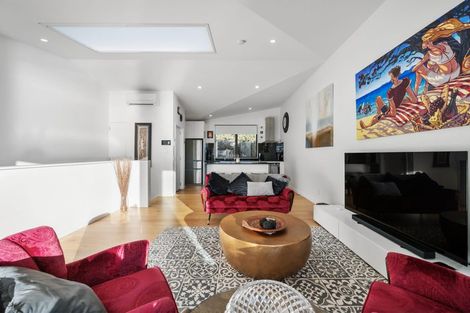 Photo of property in 18u1 Oriental Terrace, Oriental Bay, Wellington, 6011