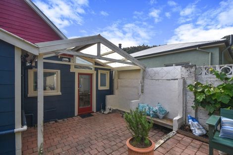 Photo of property in 2 Clearwater Street, Broad Bay, Dunedin, 9014