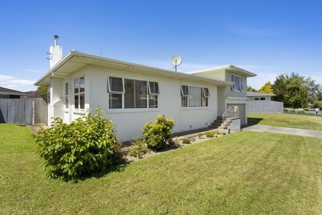 Photo of property in 8 Luton Street, Hokowhitu, Palmerston North, 4410
