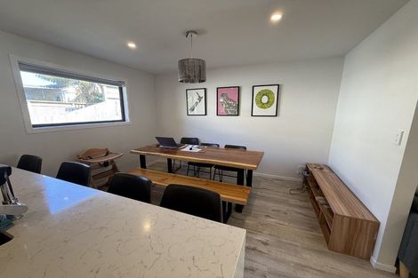 Photo of property in 22a Sylvan Crescent, Te Atatu South, Auckland, 0610