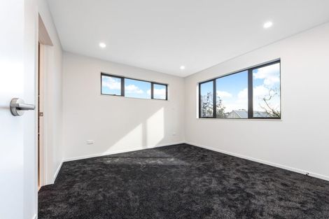 Photo of property in 33 Whiteywood Street, Westgate, 0814