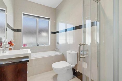 Photo of property in 13 Dromoland Drive, Flat Bush, Auckland, 2019