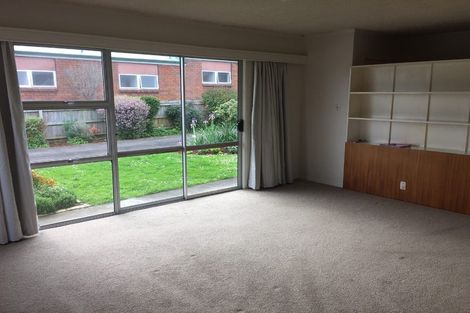 Photo of property in 2/66 Great South Road, Papakura, 2110