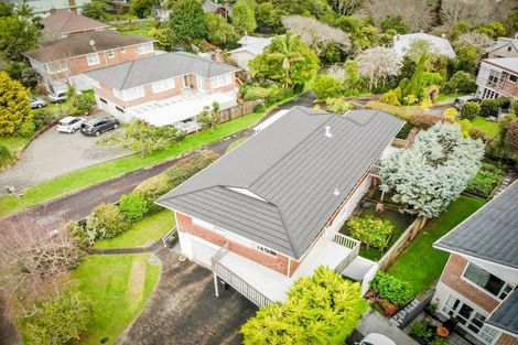 Photo of property in 28 James Evans Drive, Northcote, Auckland, 0627