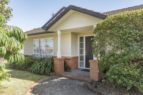 Photo of property in 13 Moss Crescent, Takanini, 2112