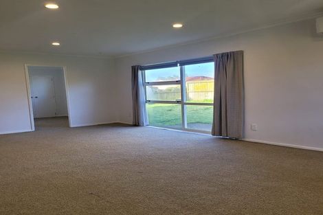 Photo of property in 22 Kayes Road, Pukekohe, 2120