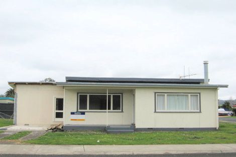 Photo of property in 8 Eyre Street, Whitianga, 3510