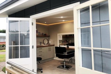 Photo of property in 15 Seamer Place, St Andrews, Hamilton, 3200