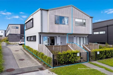 Photo of property in 2/35 Renata Crescent, Te Atatu Peninsula, Auckland, 0610