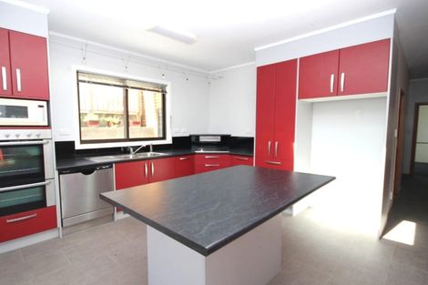Photo of property in 42-44 David Crescent, Karori, Wellington, 6012
