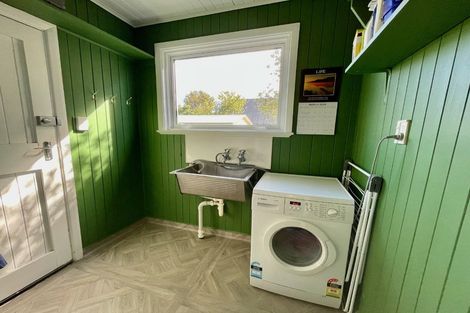 Photo of property in 59 Hewer Crescent, Naenae, Lower Hutt, 5011