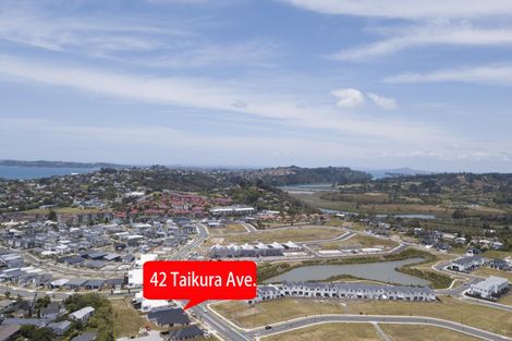 Photo of property in 42 Taikura Avenue, Red Beach, 0932