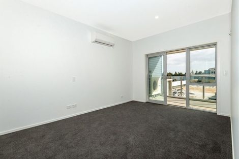 Photo of property in Marina View Apartments, 201/4 Reads Quay, Gisborne, 4010
