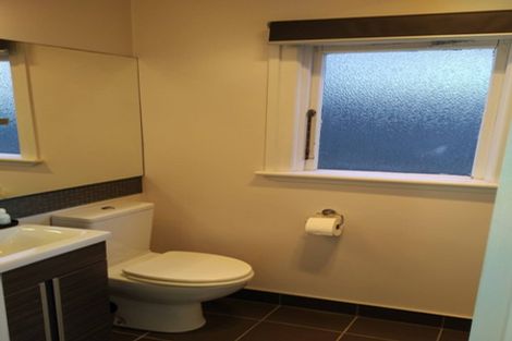 Photo of property in 1 Beach Street, Saint Clair, Dunedin, 9012