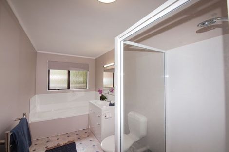 Photo of property in 75 Halswater Drive, Churton Park, Wellington, 6037
