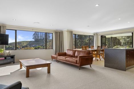 Photo of property in 11 Dalmore Way, Acacia Bay, Taupo, 3385