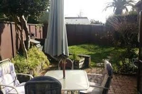 Photo of property in 23 Kensington Place, Fairfield, Hamilton, 3214