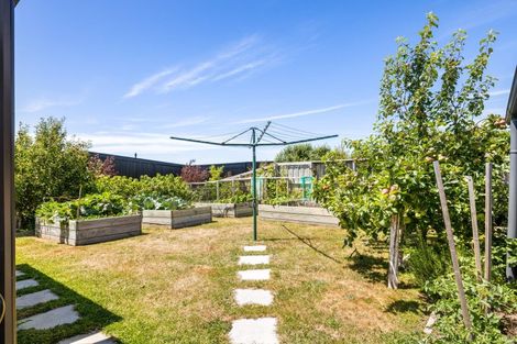 Photo of property in 4 Loe Place, Amberley, 7410