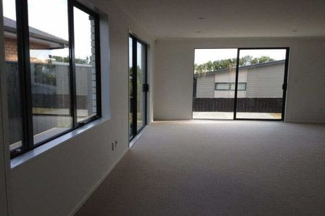Photo of property in 7 Lane Cameron Place, Flat Bush, Auckland, 2019