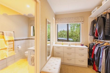 Photo of property in 25 Abbotsford Road, Waipawa, 4210