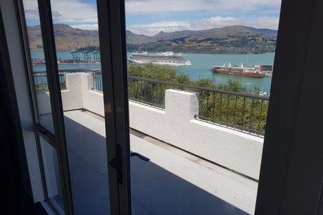 Photo of property in 16 Dudley Road, Lyttelton, 8082