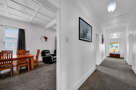 Photo of property in 278 South Road, Hawera, 4610