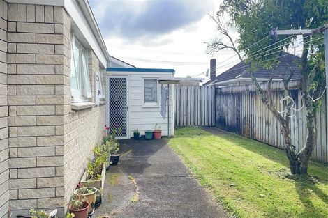 Photo of property in 2/16 Prictor Street, Papakura, 2110