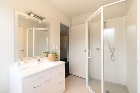 Photo of property in 43b Makarini Street, Paraparaumu, 5032