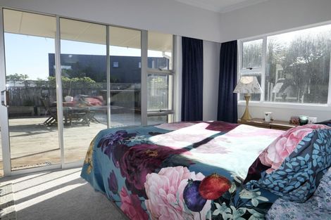 Photo of property in 7 Jeep Road, Raumati South, Paraparaumu, 5032