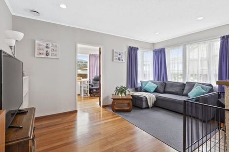 Photo of property in 35 Hunter Street, Taita, Lower Hutt, 5011