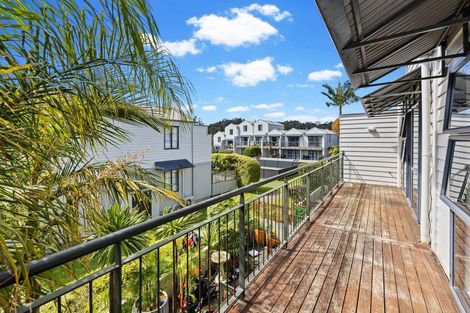 Photo of property in 20/5 Carolina Place, Albany, Auckland, 0632