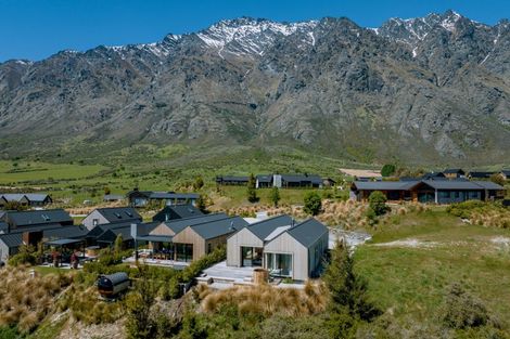 Photo of property in 11a Double Cone Road, Jacks Point, Queenstown, 9371