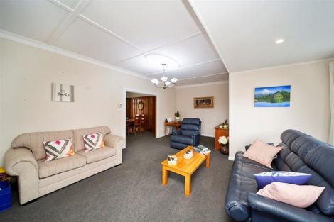Photo of property in 12 Vogel Street, Hawera, 4610