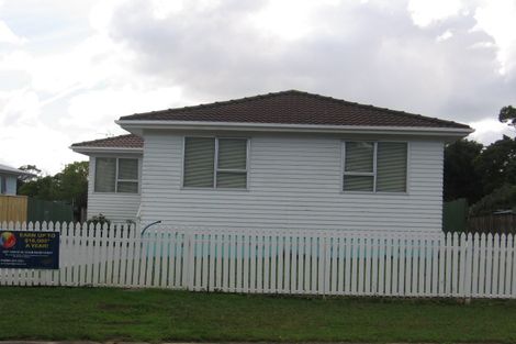 Photo of property in 11 Inver Street, Glen Eden, Auckland, 0602