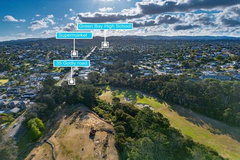 Photo of property in 35 Godley Road, Green Bay, Auckland, 0604