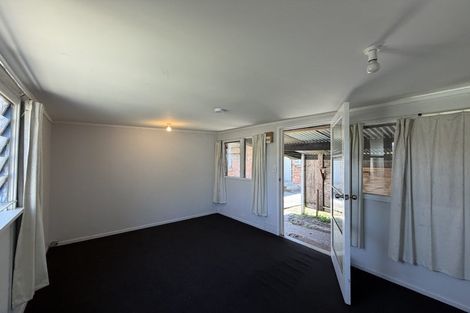 Photo of property in 15 Diana Drive, Glenfield, Auckland, 0627