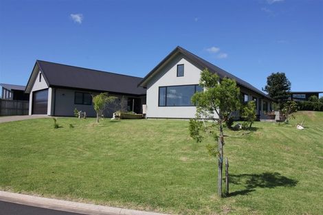 Photo of property in 70 Leeward Drive, Whitianga, 3510