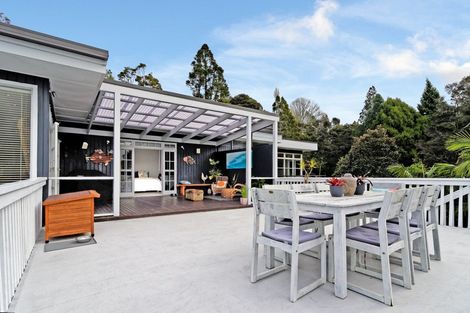 Photo of property in 207 Godley Road, Titirangi, Auckland, 0604