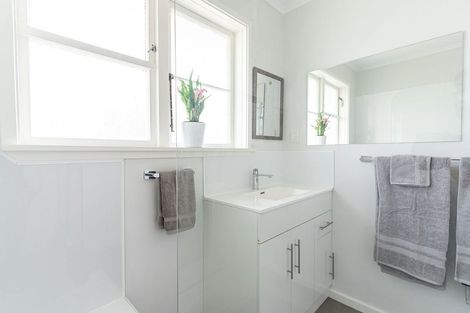 Photo of property in 22 Moheke Avenue, Roslyn, Palmerston North, 4414